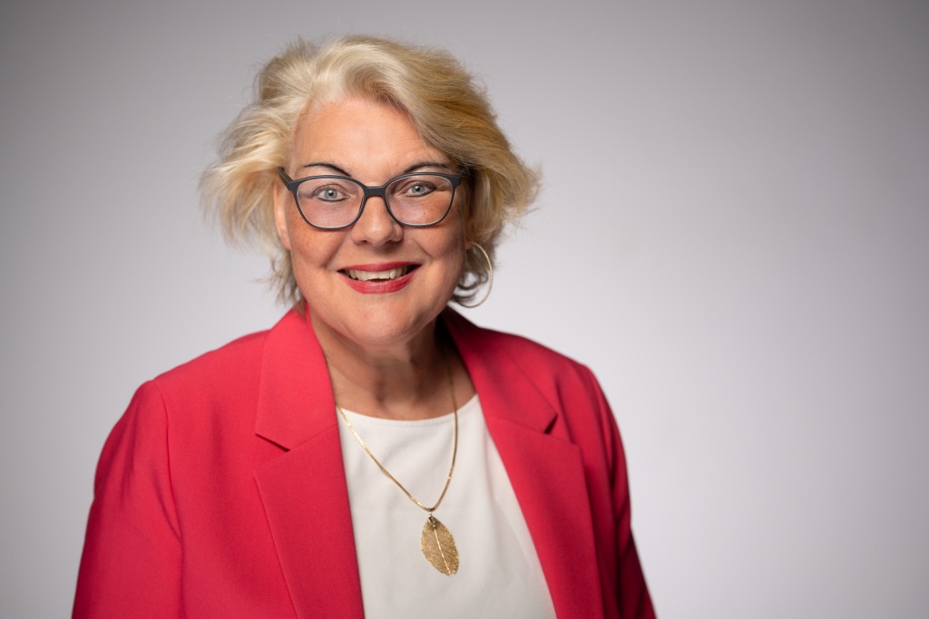Dr. Britta von Bezold